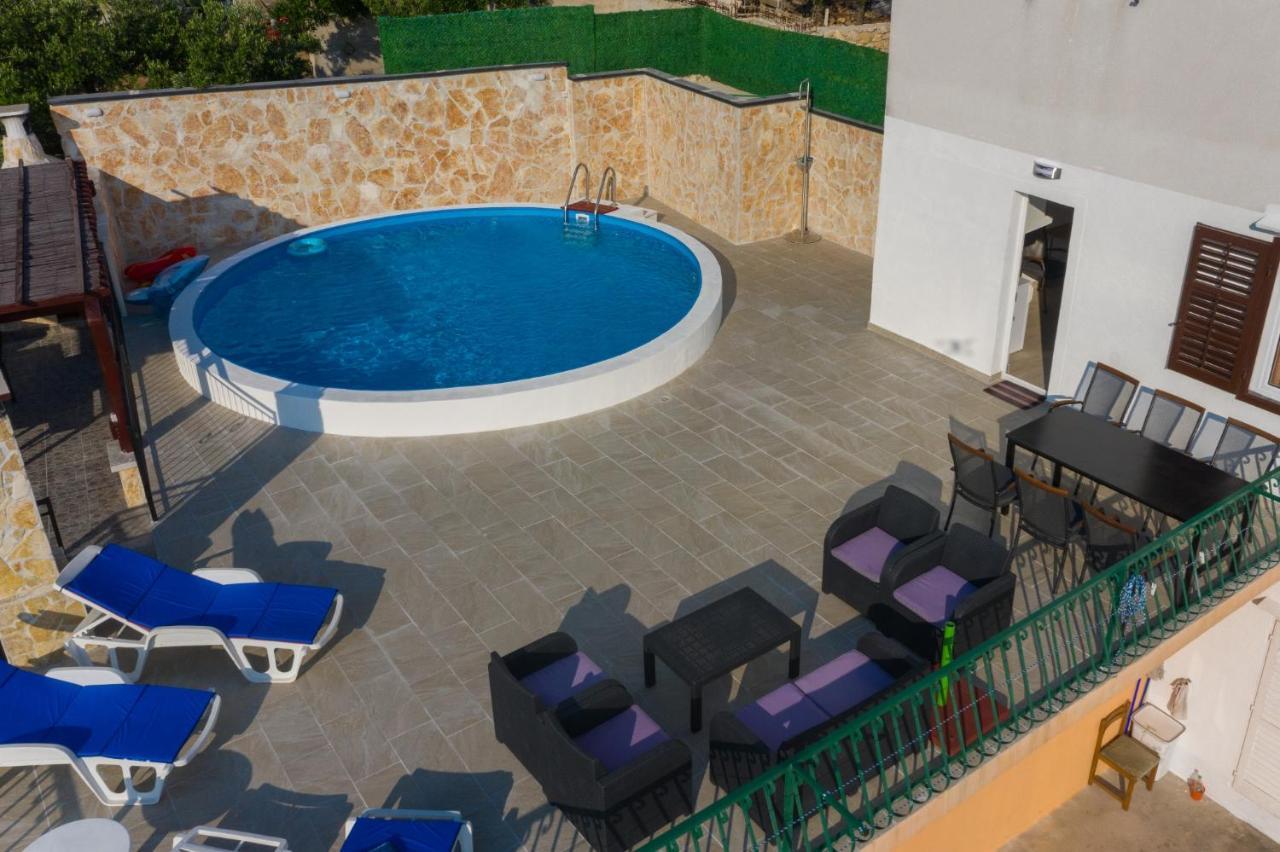 Navis Sea View Apartment With Pool Makarska Luaran gambar